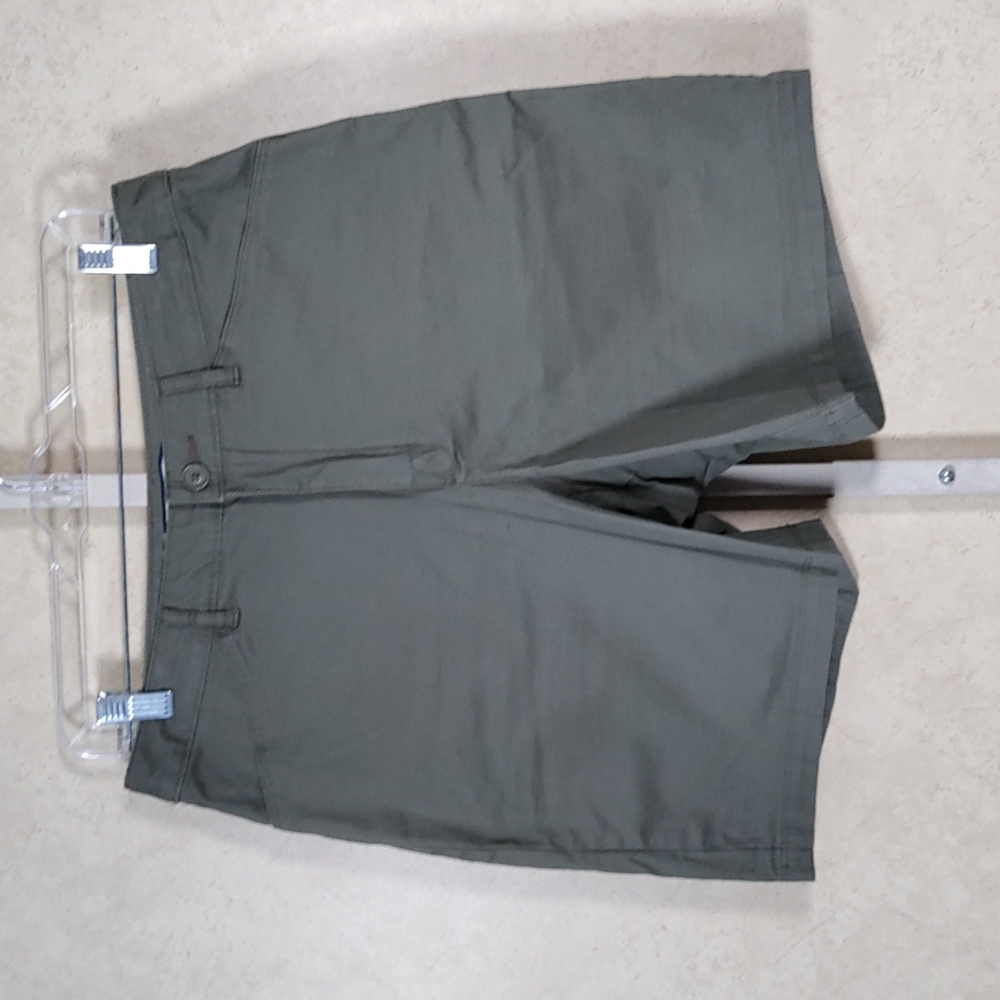 2/$10 05095 Croft & Barrow green cotton chino shorts 10